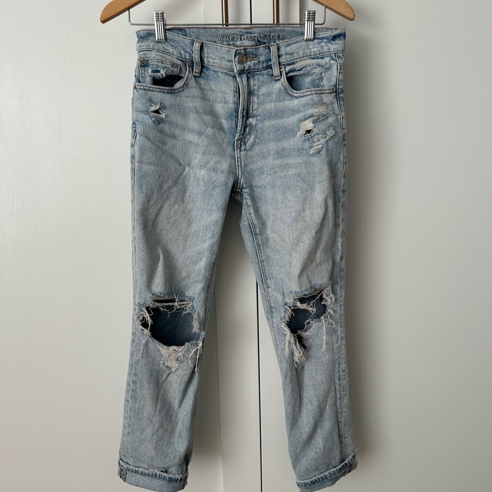 American Eagle Outfitters Light Blue Relaxed Jeans